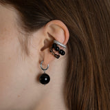 Ophelia, Ear cuff
