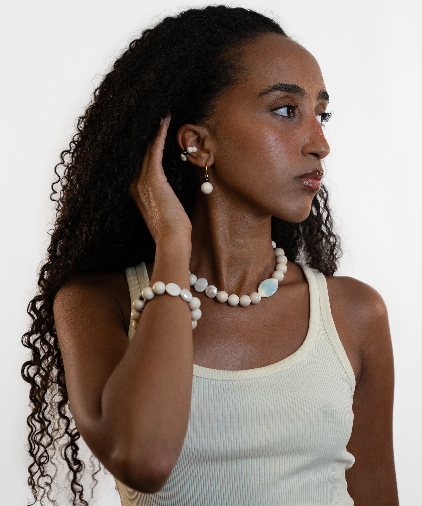 Litorale, Ear cuff