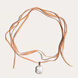Nora, Collana