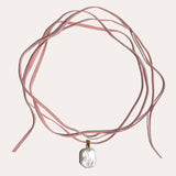 Nora, Collana