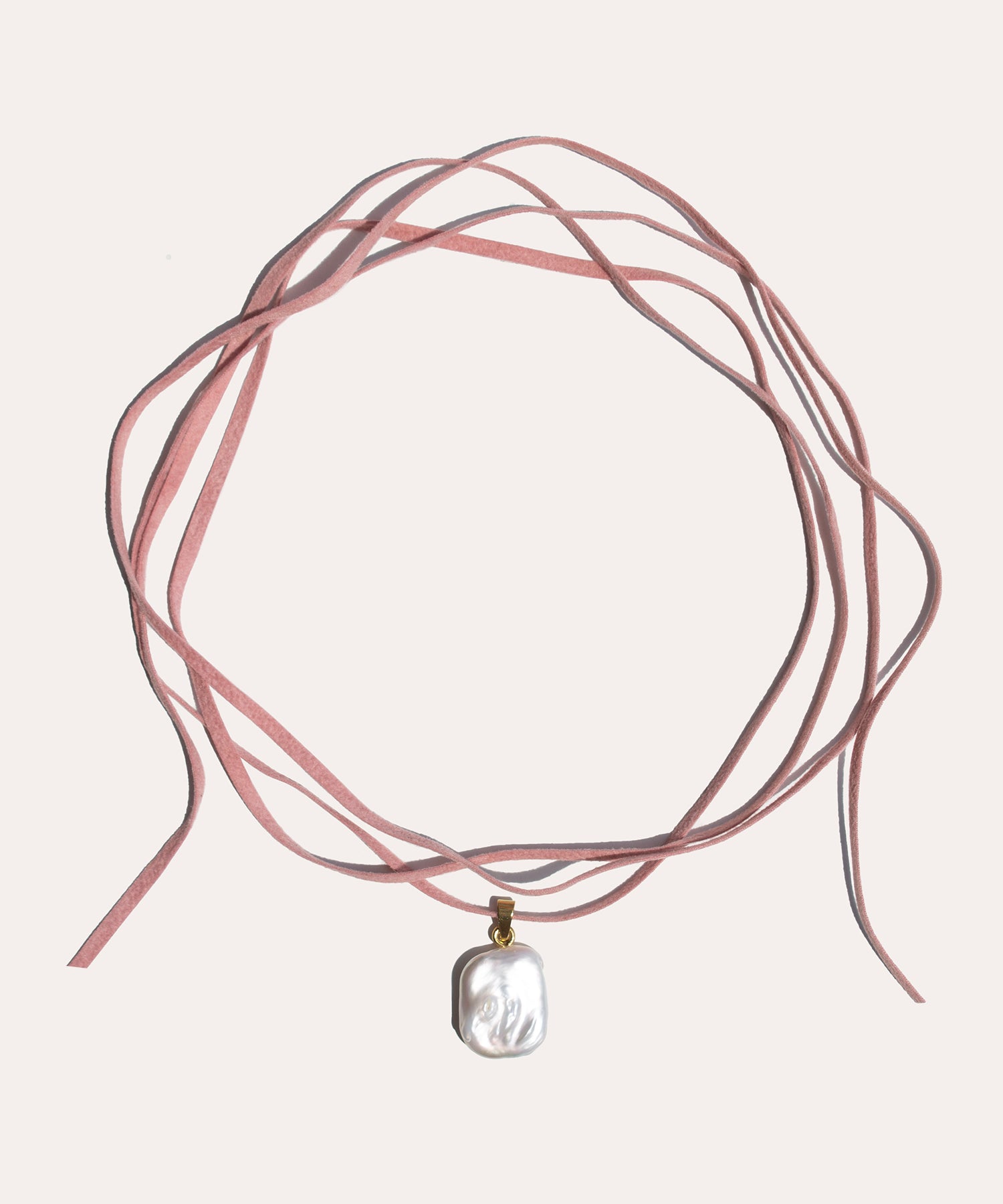 Nora, Collana