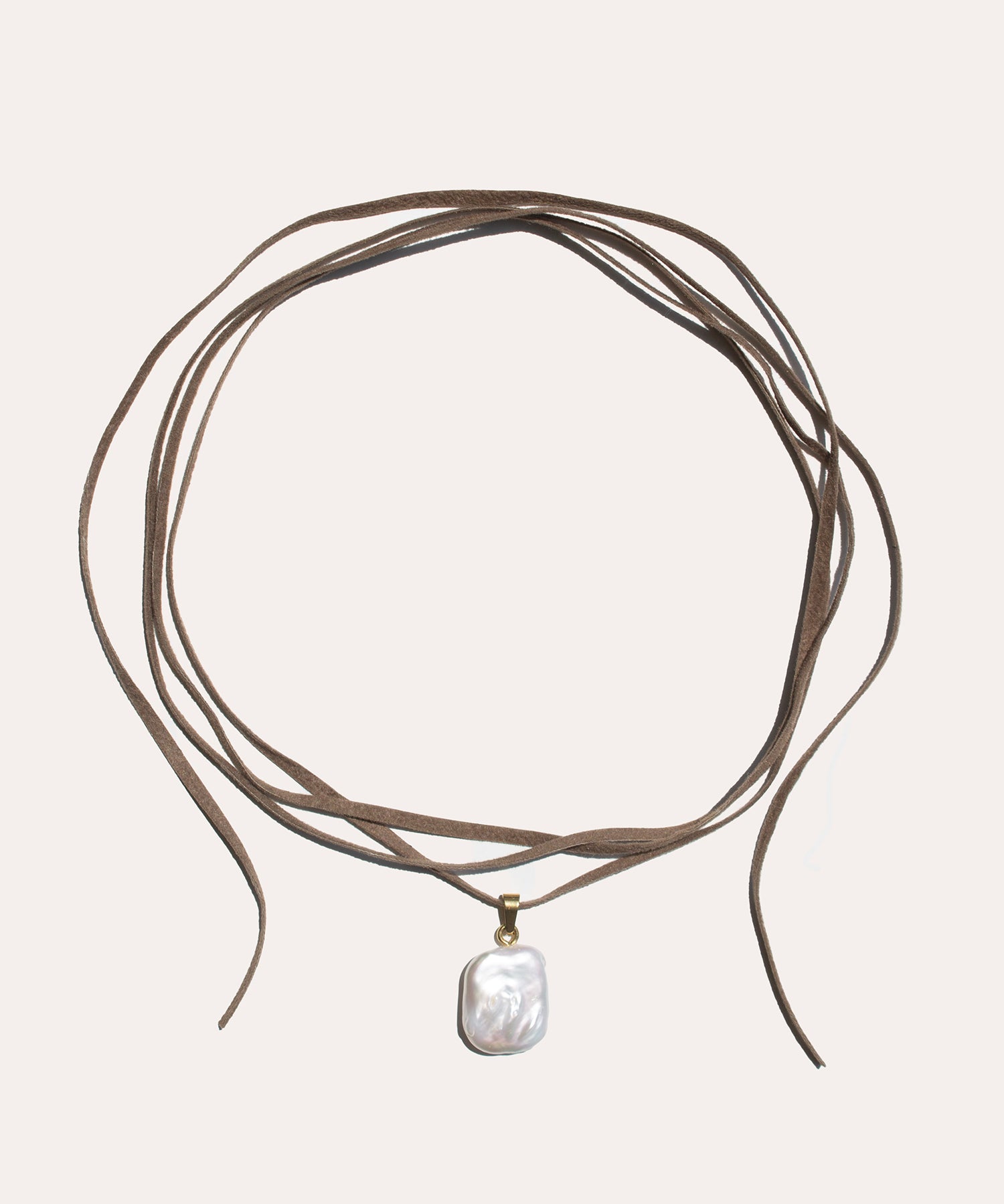 Nora, Collana