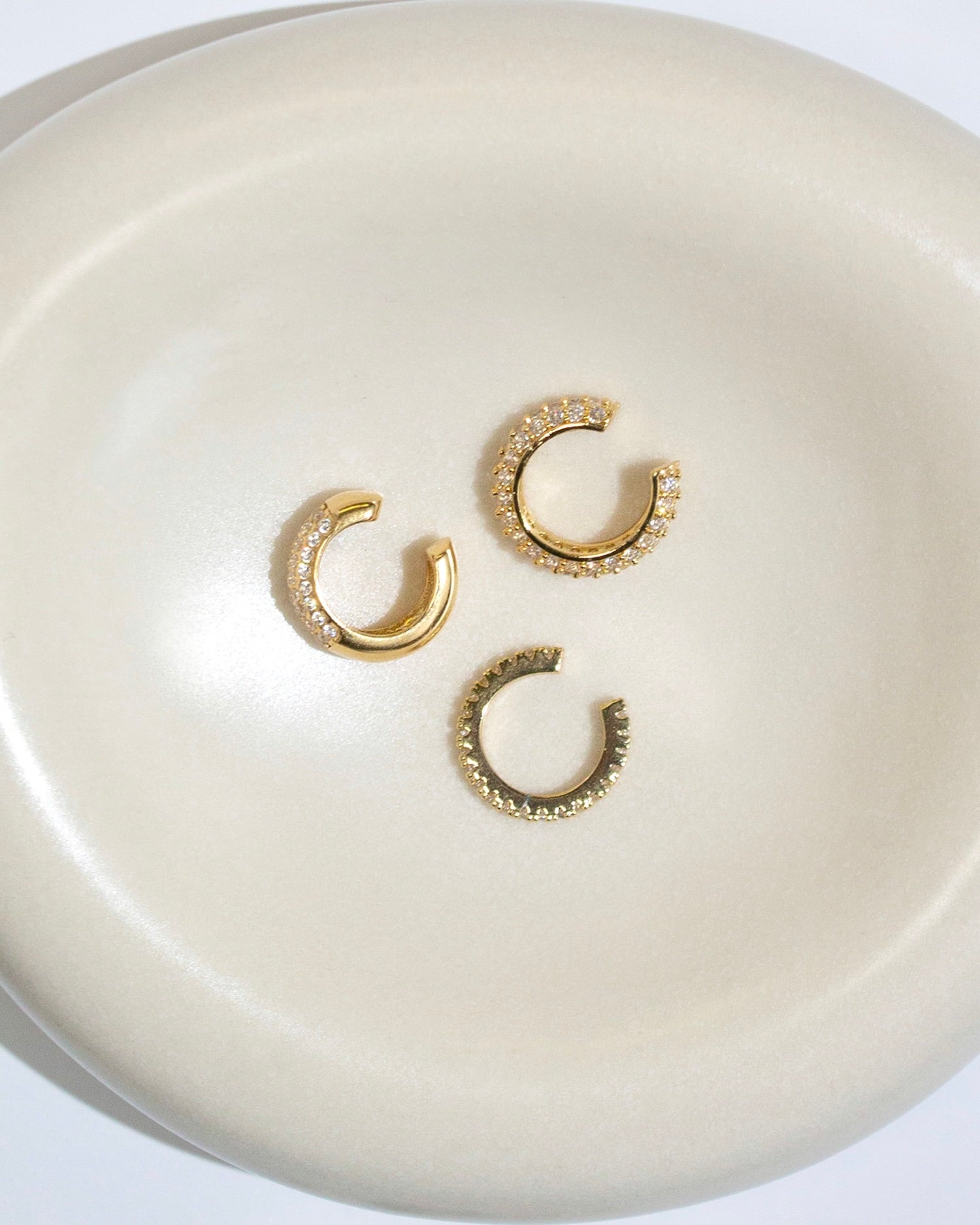 Tris Luce, Set ear cuff